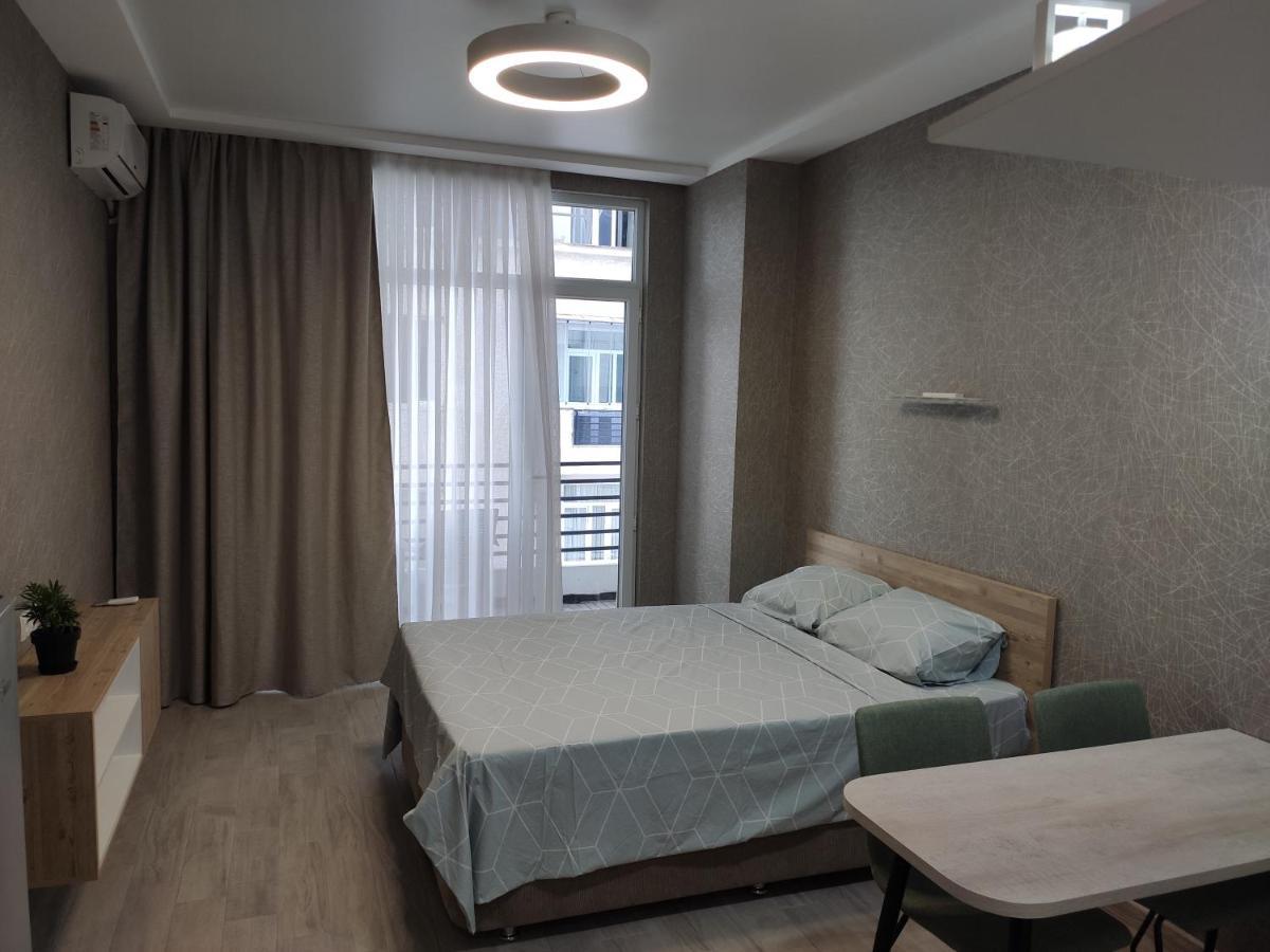 Real Palace Studio Батуми Экстерьер фото