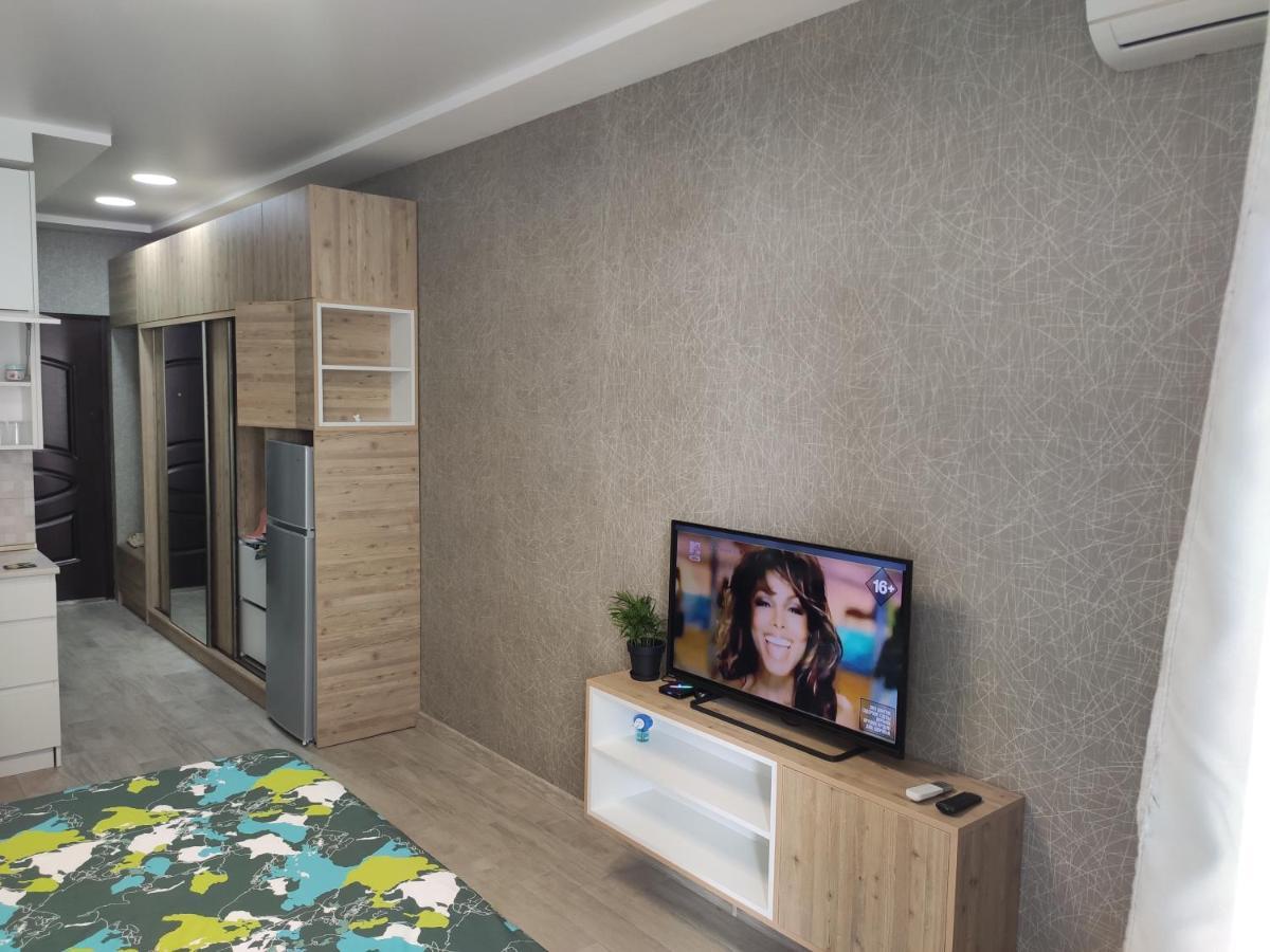 Real Palace Studio Батуми Экстерьер фото